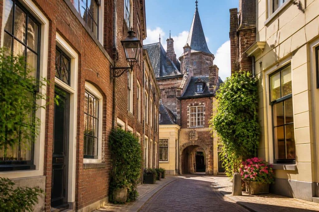 La Haye : secrets cachés des ruelles historiques