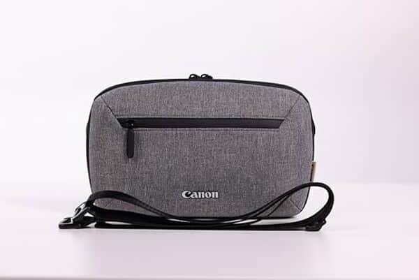 Découvrez notre test du canon EOS R100 avec objectif RF-S : performances, qualité d'image et verdict complet pour débuter en photographie sans se tromper.