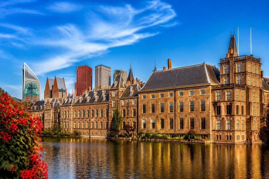 Dans les couloirs du pouvoir : immersion au cœur du Binnenhof