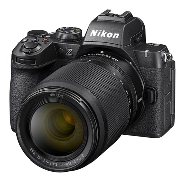 Découvrez notre test détaillé du Nikon Z 50II avec kit double objectif : performances, polyvalence et qualité photo du meilleur hybride professionnel du marché.