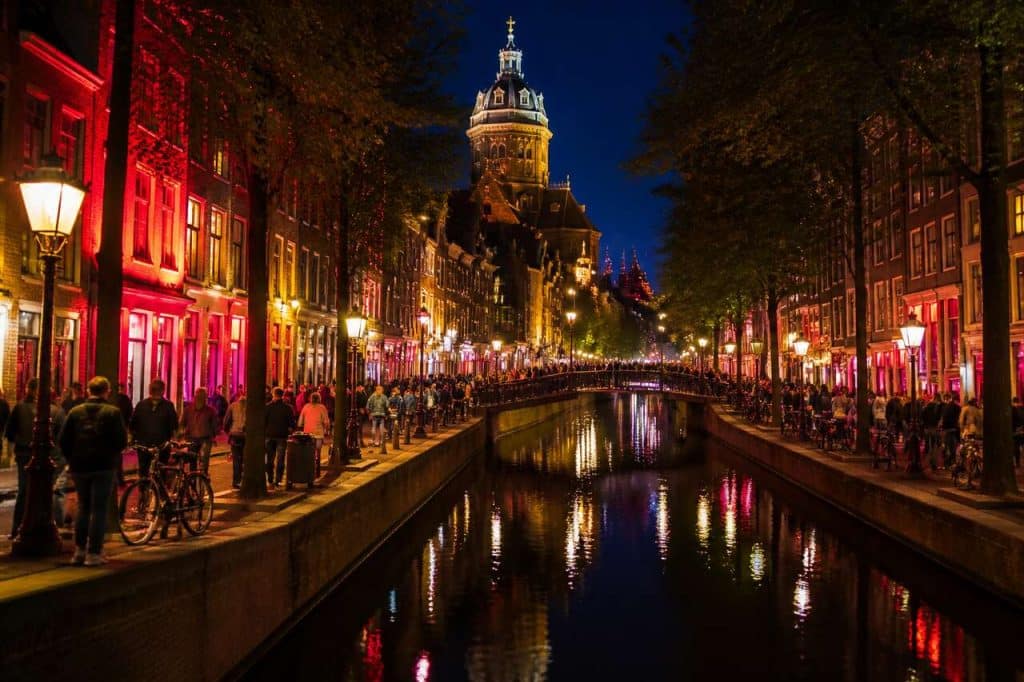 Amsterdam : explorations nocturnes dans le quartier rouge
