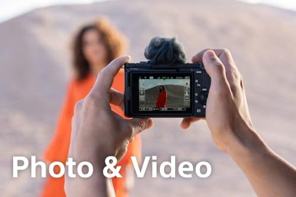 Découvrez notre test complet du Sony ZV-E10 II : hybride aps-c polyvalent idéal pour la vidéo et la photo. Performances, autofocus et prix analysés en détail.