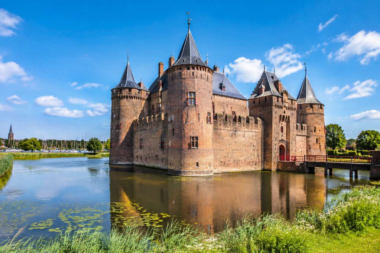 Découverte insolite : le charme médiéval du château de Muiden