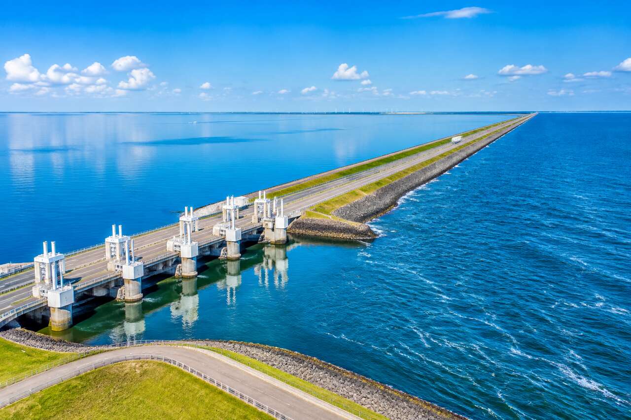 Afsluitdijk : une Aventure au Cœur du Barrage Historique